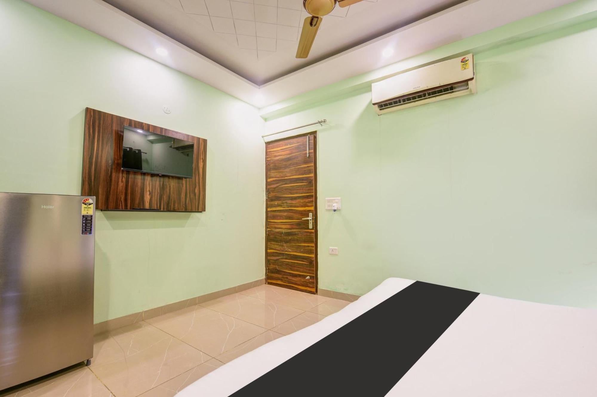 Hotel O Ridge Way Stays Faridabad Exterior foto